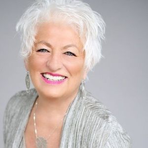 Meet your Posher, Diana